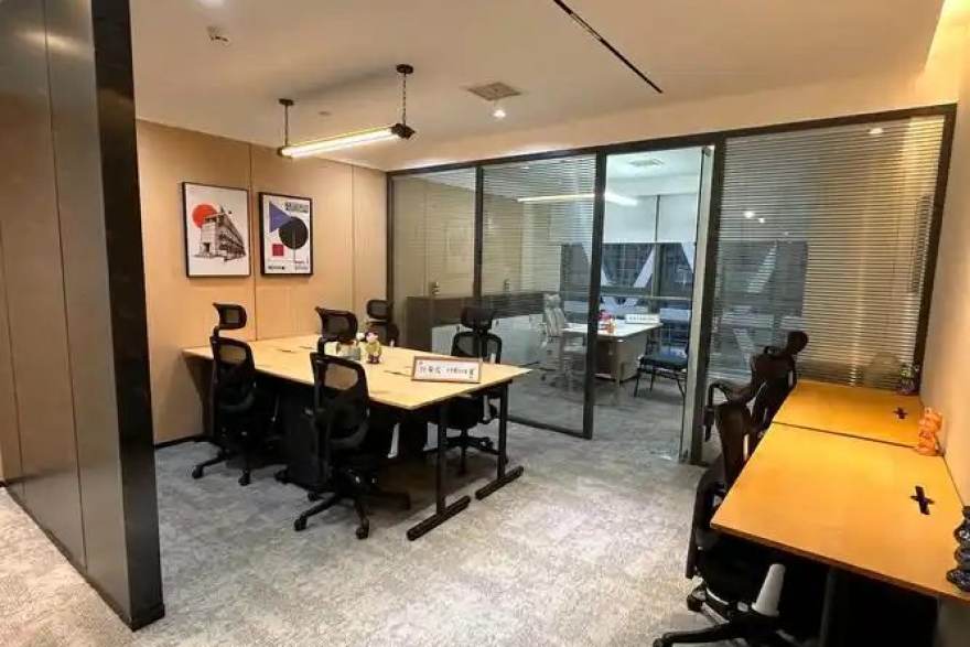 看球网 欧冠联赛阶段前瞻：强强对话密集期，阵容深度决定谁能直通十六强